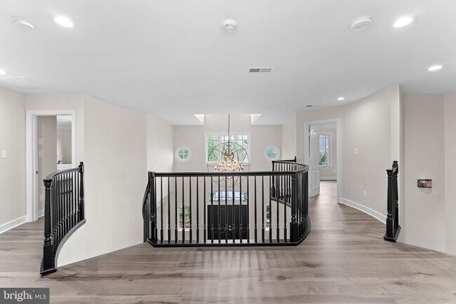 Building Photo - 20589 Myers Pl