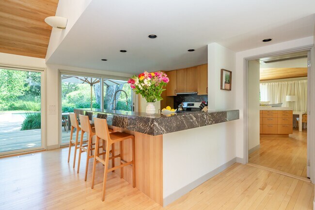 Building Photo - 51 Seascape Ln