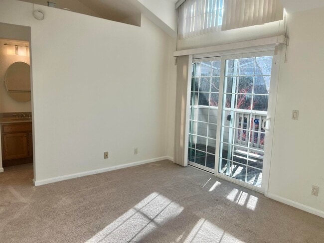 Building Photo - 5601 Baldwin Way