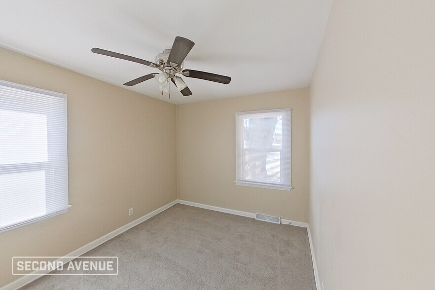 Building Photo - 4772 Jefferson St