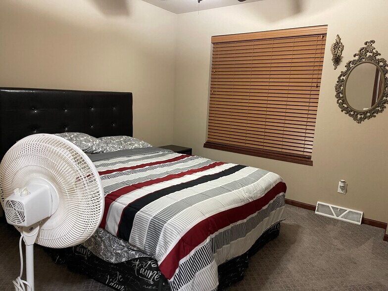 Building Photo - 113 Alton Dr