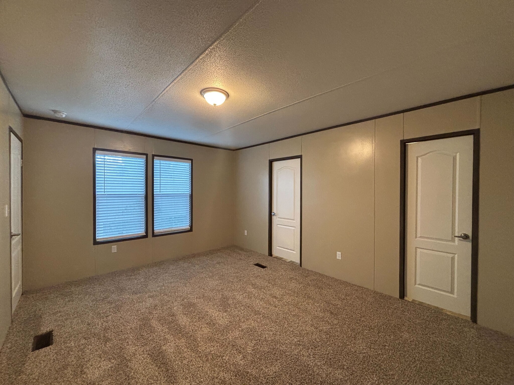 Building Photo - 1612 N 6th St