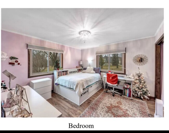 Building Photo - 4429 Oak Ridge Cir