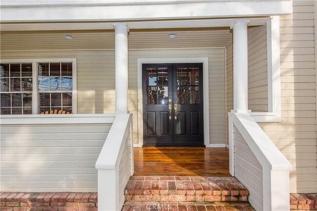 Building Photo - 289 N Cleveland St