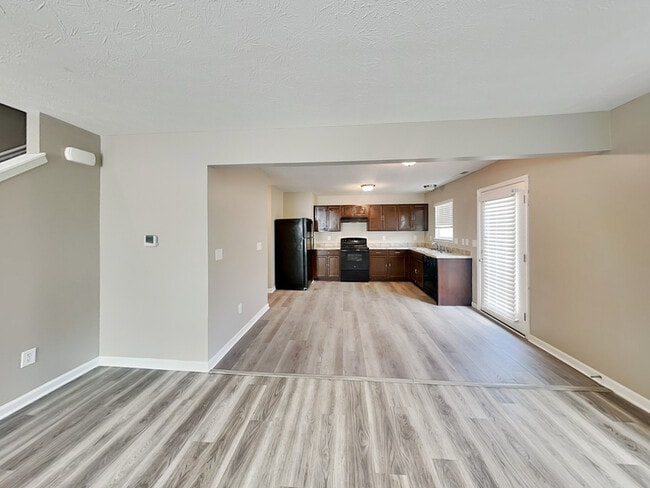 Building Photo - 4037 Little Bighorn Dr