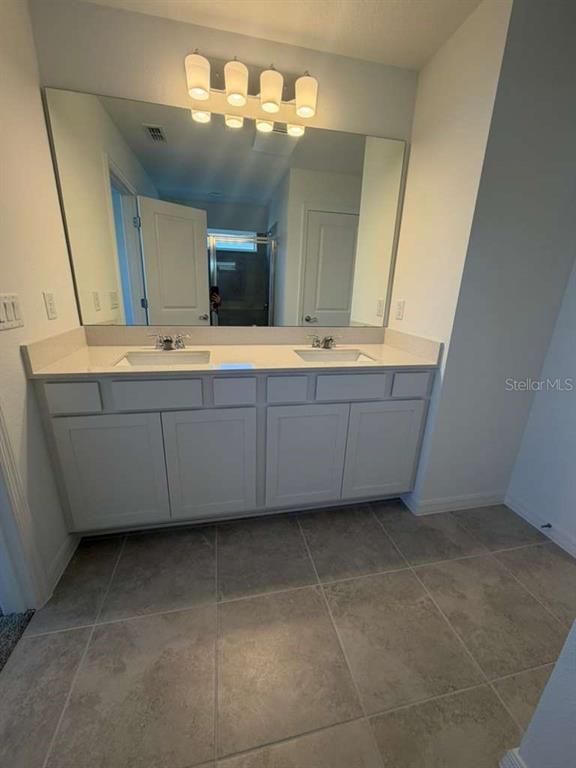 Building Photo - 4617 ORCHARD VIEW Aly