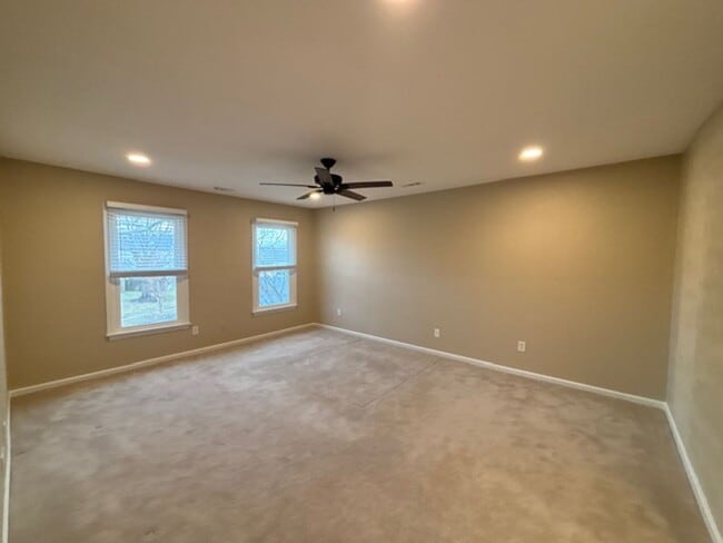 Building Photo - Cypress Point