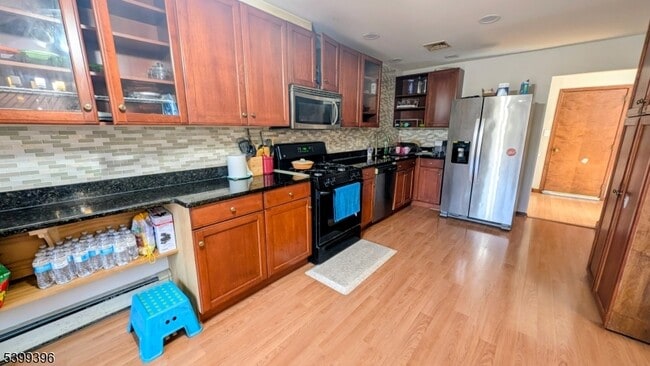 Building Photo - 22 Heritage Ct