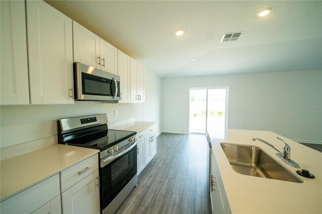 Building Photo - 4757 SW 83rd Lp