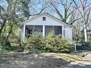 Building Photo - Easy St. Two Bedroom