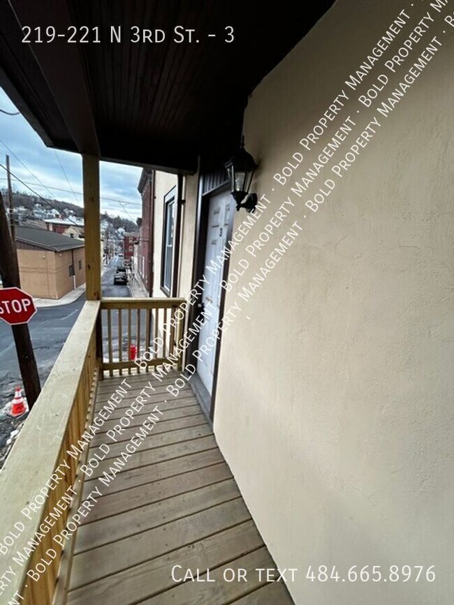 Building Photo - 219-221 N 3rd St.-3