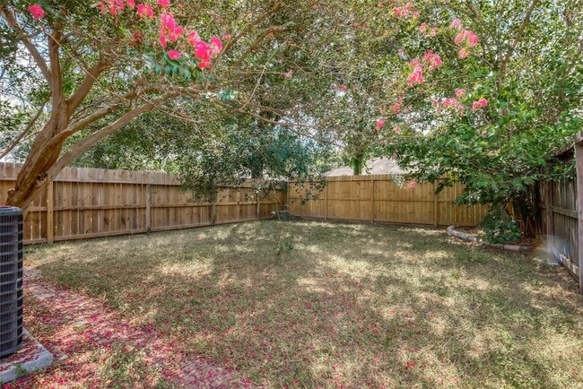 Building Photo - 11009 Crenchrus Ct