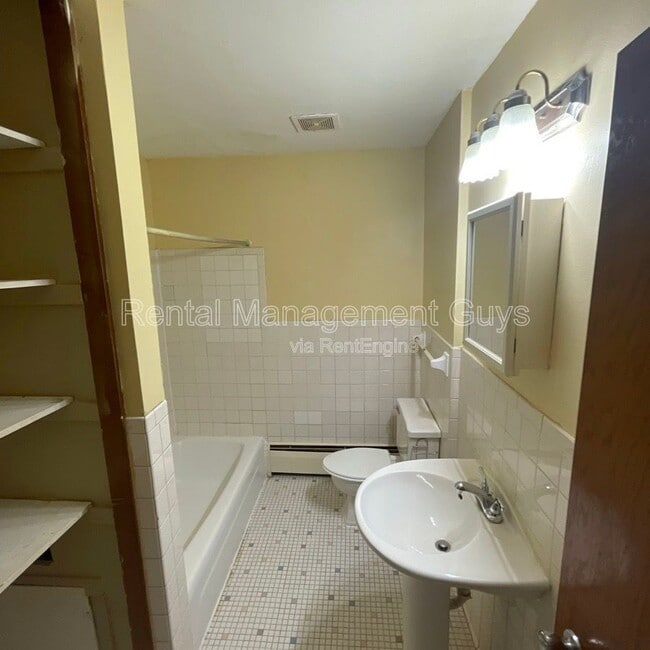 Building Photo - 501 N Morgan Ave