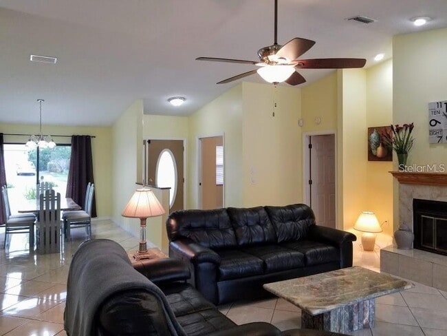 Building Photo - 3857 Kingston Blvd