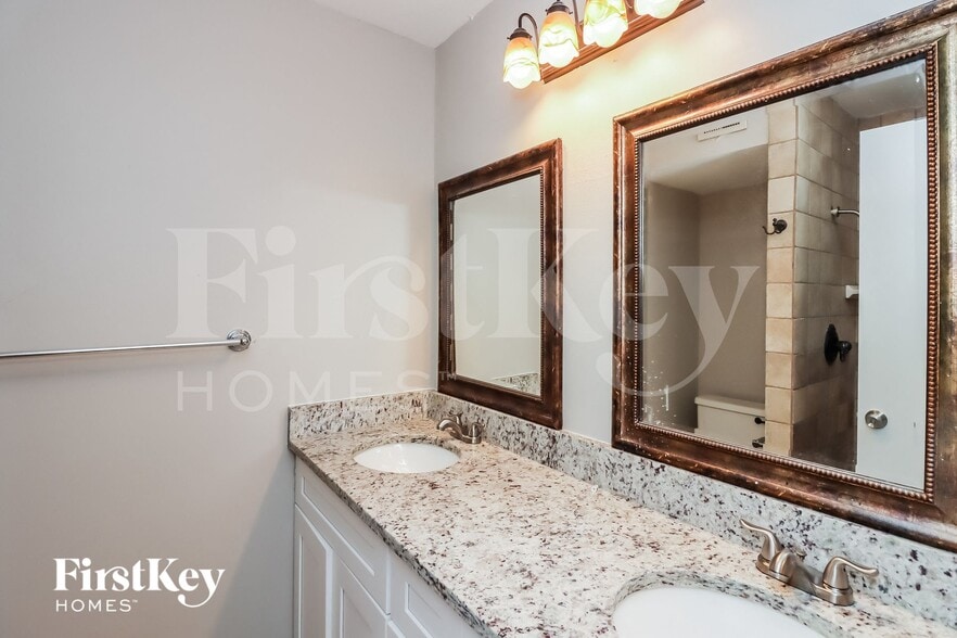 Building Photo - 2231 Anthony-Hay Ln