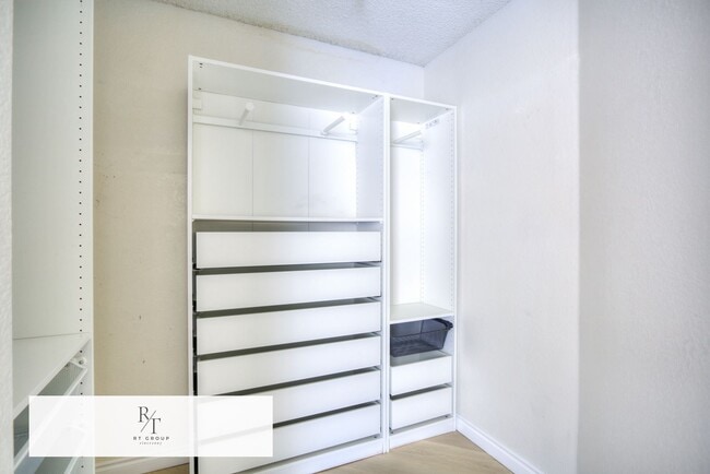 Building Photo - Phillips Ranch-Fully Updated 2-Bed, 2.5-Bath Home – Pomona Unified School District