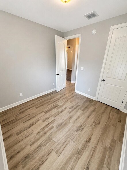 Building Photo - 1398 Sawmill Creek Ln
