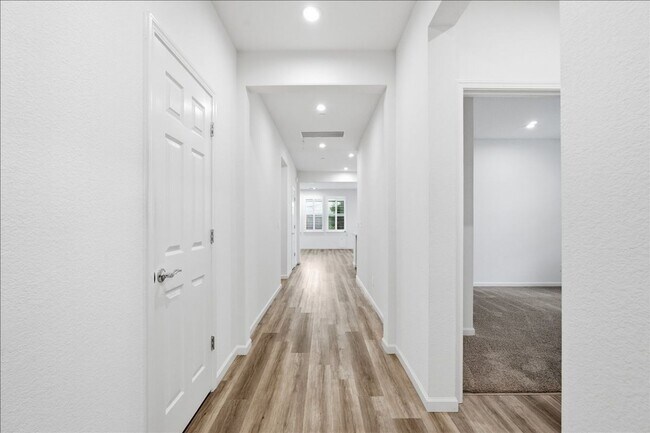 Building Photo - 7503 Allan Detrick Ave