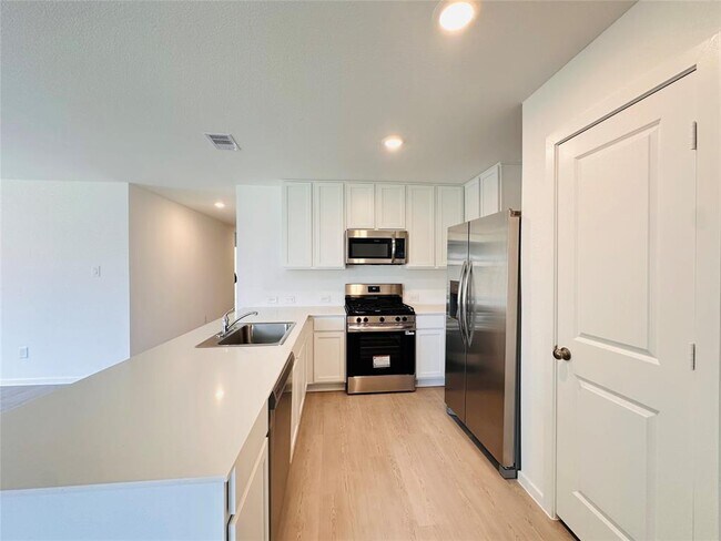 Building Photo - 29034 Great Flatland Trl