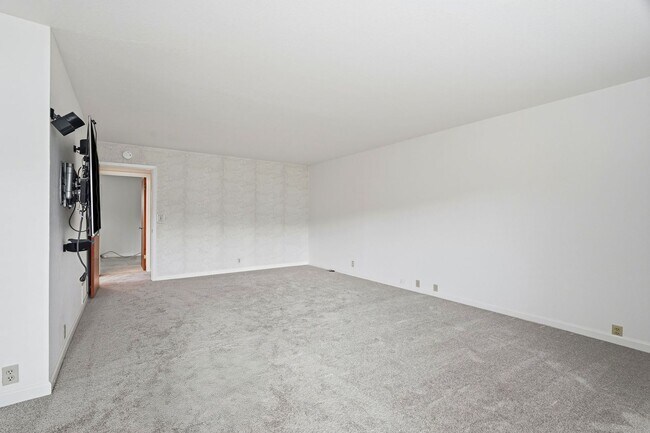 Building Photo - One-of-a-Kind Home with Pool, Gazebo, and Sunken Conversation Pit!