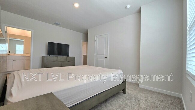 Building Photo - 8369 Everly Preserve Dr