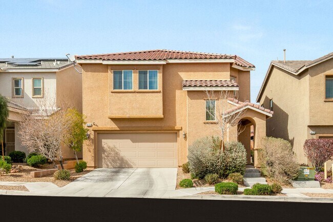 Building Photo - Your Next Home Awaits | 4 Bed, 3 Bath with Private Pool