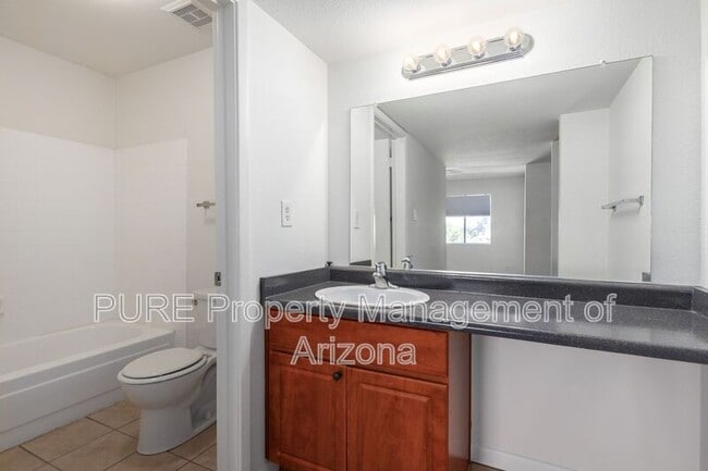 Building Photo - 5995 N 78th St