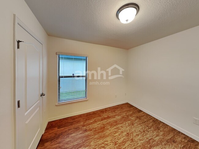 Building Photo - 619 Chatham Walk Dr
