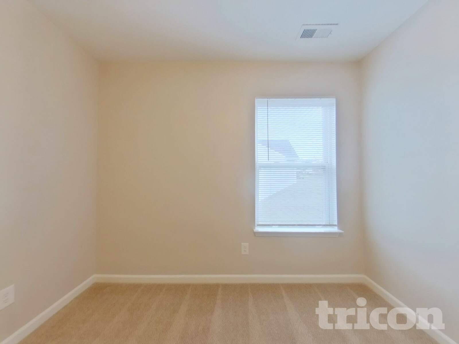 Building Photo - 1135 Blue Topaz Dr