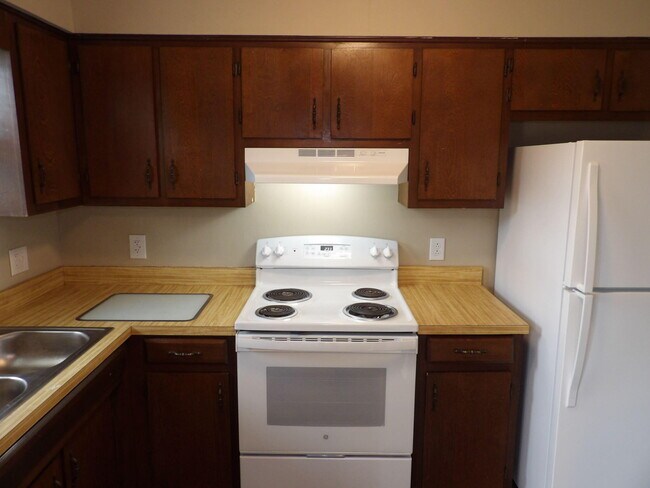 Building Photo - 218 Centennial Dr