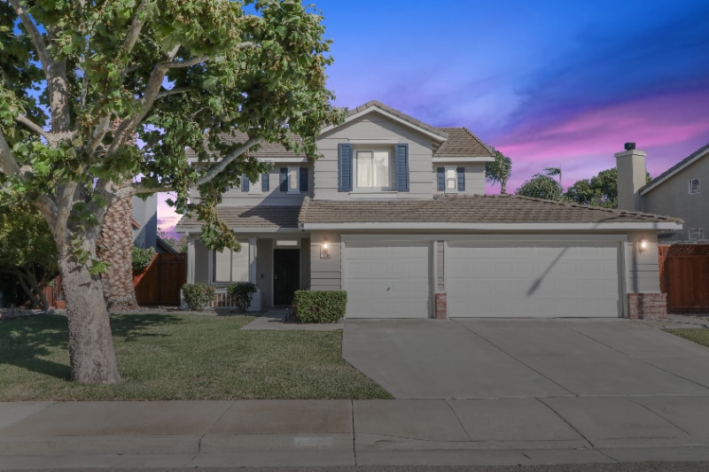 Primary Photo - 2201 Bridle Creek Cir