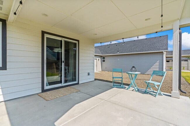 Building Photo - 14549 Tesswater St