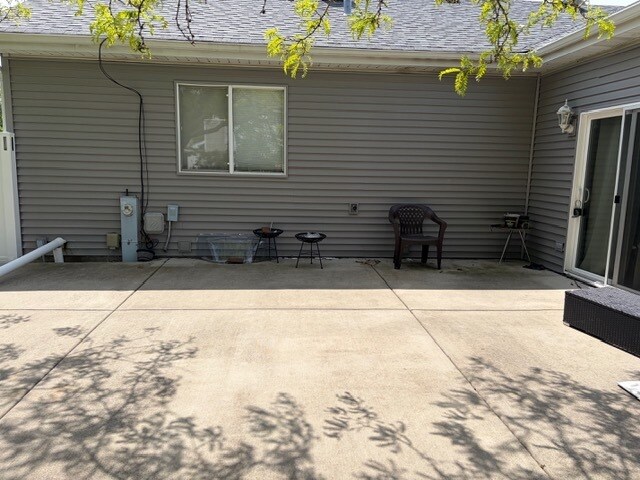 Building Photo - 467 Valleyview Dr