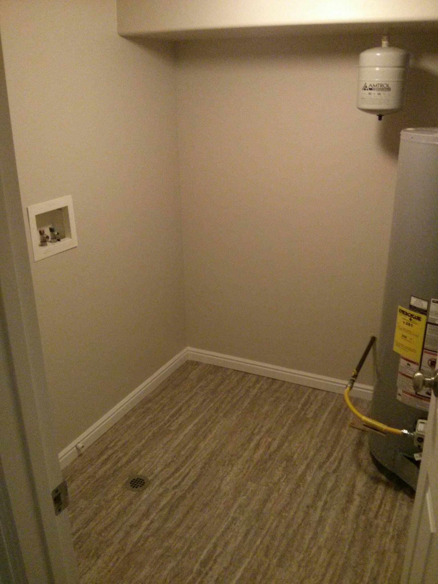 Wash Room - 373 N 800 W