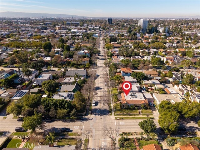 Building Photo - 929 E 37th St