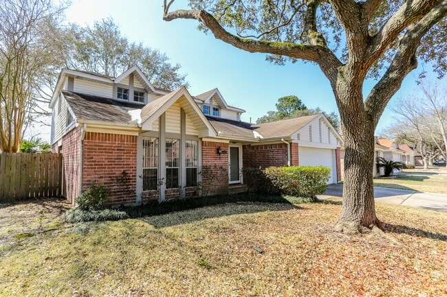 Building Photo - 8123 Big Oak Trail Dr