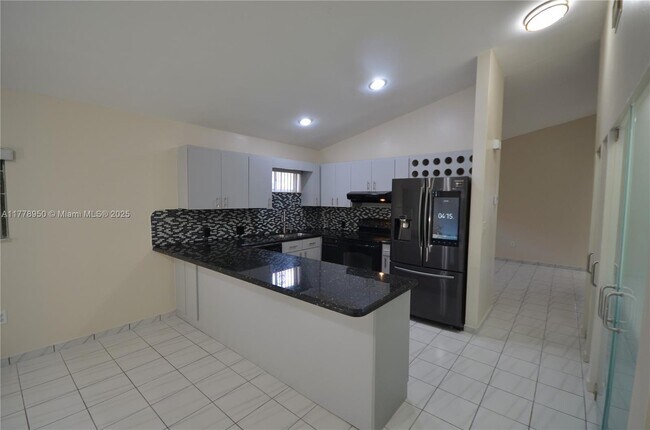 Building Photo - 7333 W 29th Ln