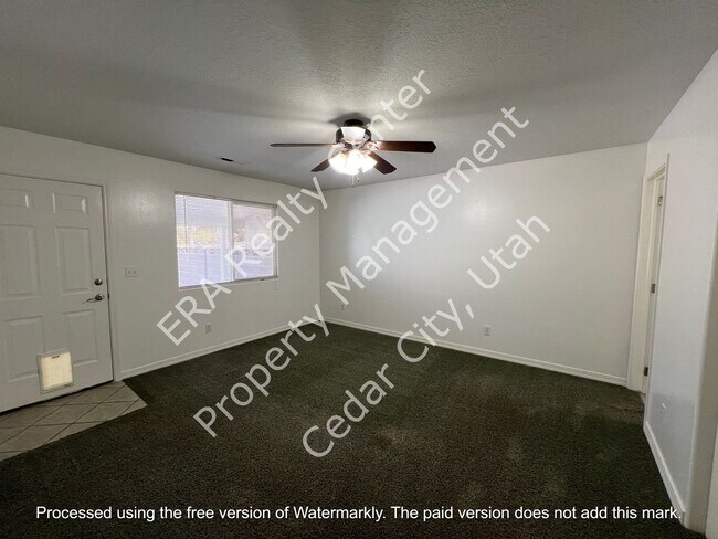 Building Photo - 159 E 820 S