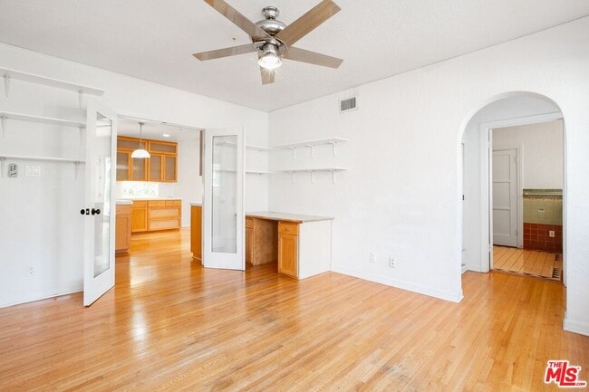 Building Photo - 333 S McCarty Dr