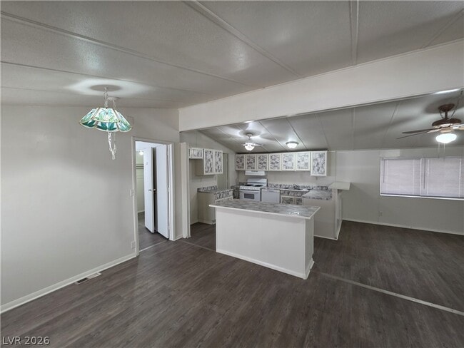 Building Photo - 2916 Gavilan Ln