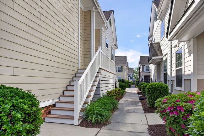 Building Photo - 207 Hearthstone Rch