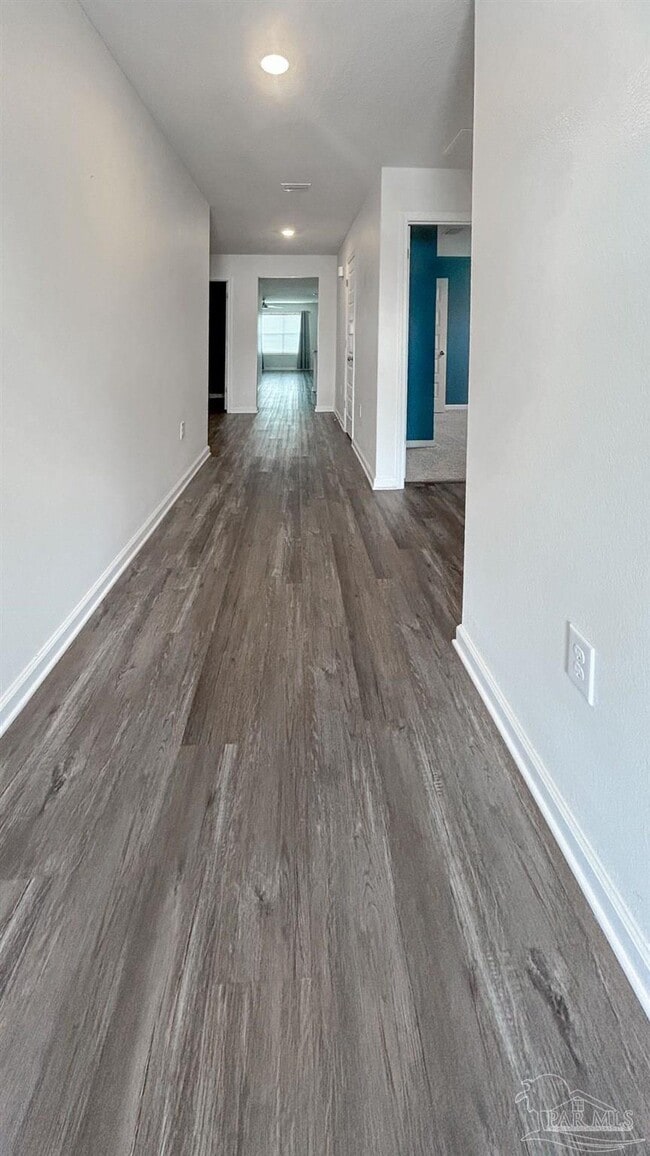 Building Photo - 4006 Whitetail Ln