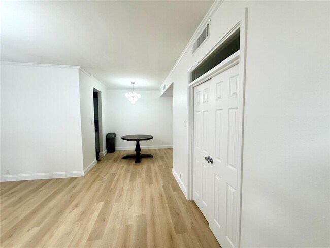 Building Photo - 2829 Timmons Ln