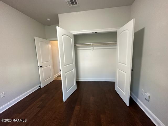 Building Photo - 300 Sparrowhawk St