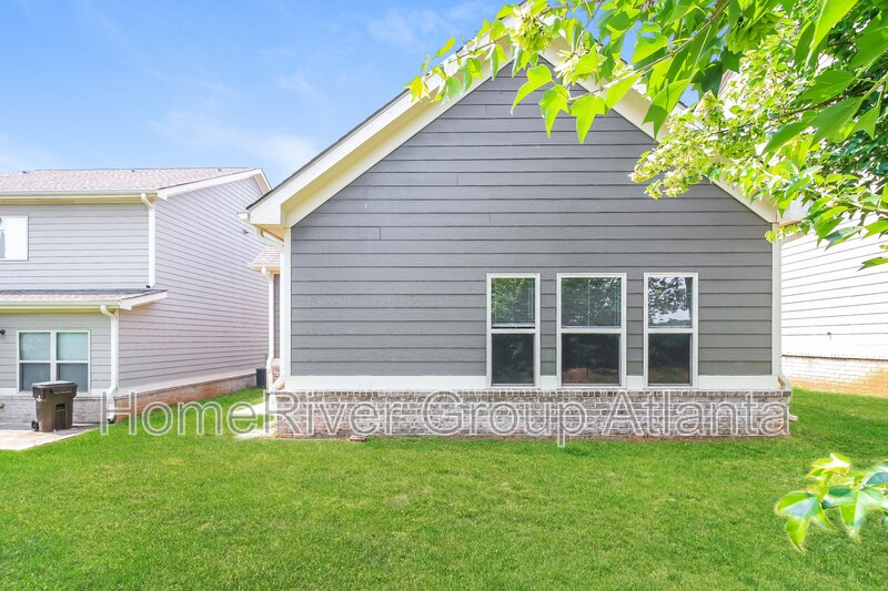 Building Photo - 192 Daisy Cir