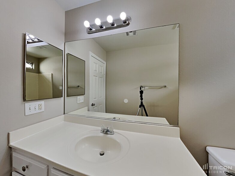 Building Photo - 2741 Mossy Oaks Ln