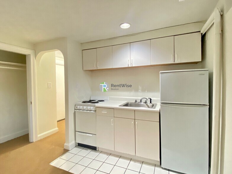 Building Photo - 304 Berkeley St