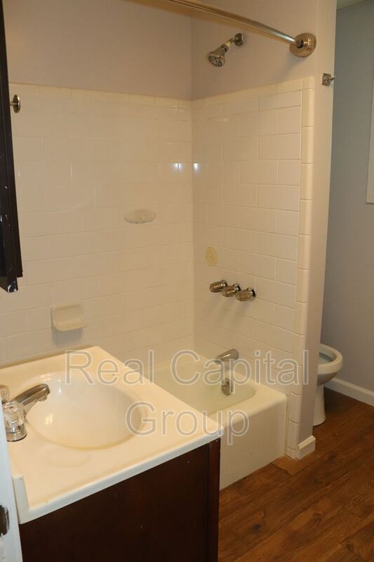 Building Photo - 171 Lancaster St