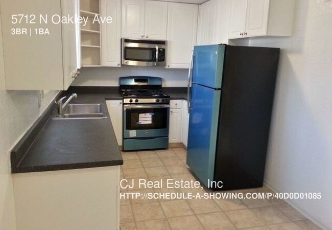 Building Photo - 5712 N Oakley Ave