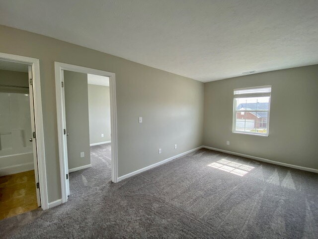 Building Photo - Fantastic 4 Bedroom, 2.5 Bath w/LOFT in Brookfield Place